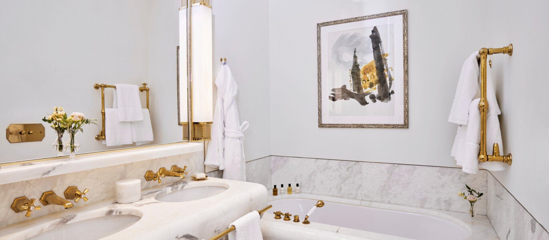 马莫奥罗的Bagno con finure e vasca
